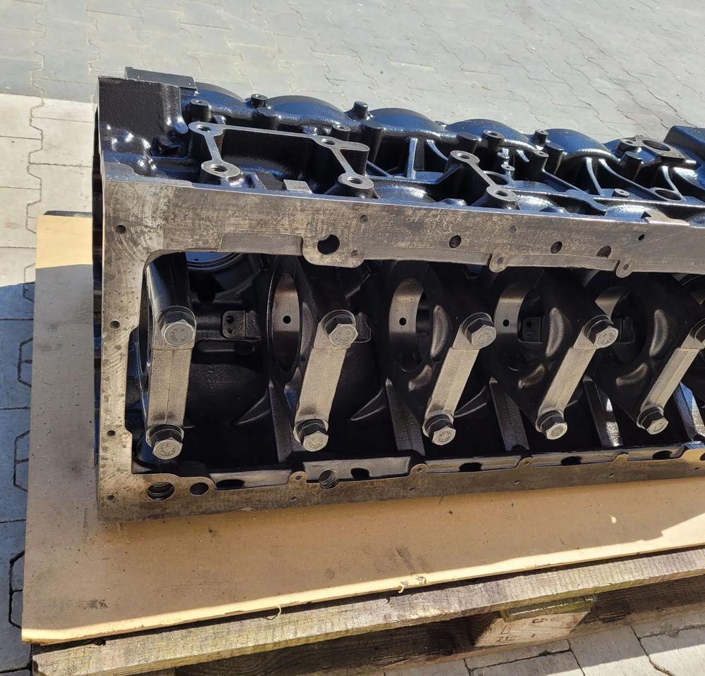 BLOK MAN TGX TGS EURO5 NOWY ORYGINAŁ 51.01101-3401 - Cylinder block for Truck: picture 5 BLOK MAN TGX TGS EURO5 NOWY ORYGINAŁ 51.01101-3401 - Cylinder block for Truck: picture 5
