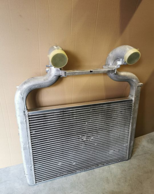 CHŁODNICA INTERCOOLER DAF XF 106 MAHLE 2125897 - Intercooler: picture 1 CHŁODNICA INTERCOOLER DAF XF 106 MAHLE 2125897 - Intercooler: picture 1