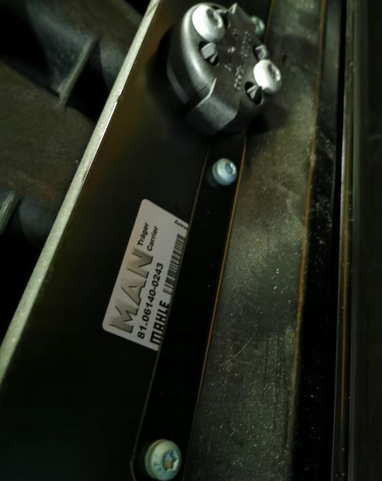 CHŁODNICE MAN TGS NEW MODEL 81.06100-6917 - Radiator for Truck: picture 3 CHŁODNICE MAN TGS NEW MODEL 81.06100-6917 - Radiator for Truck: picture 3