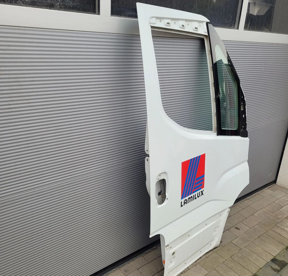 DRZWI IVECO DAILY NM RH. LUB LH. CANA ZA SZT. CHWALIM116 - Door and parts for Commercial vehicle: picture 2 DRZWI IVECO DAILY NM RH. LUB LH. CANA ZA SZT. CHWALIM116 - Door and parts for Commercial vehicle: picture 2