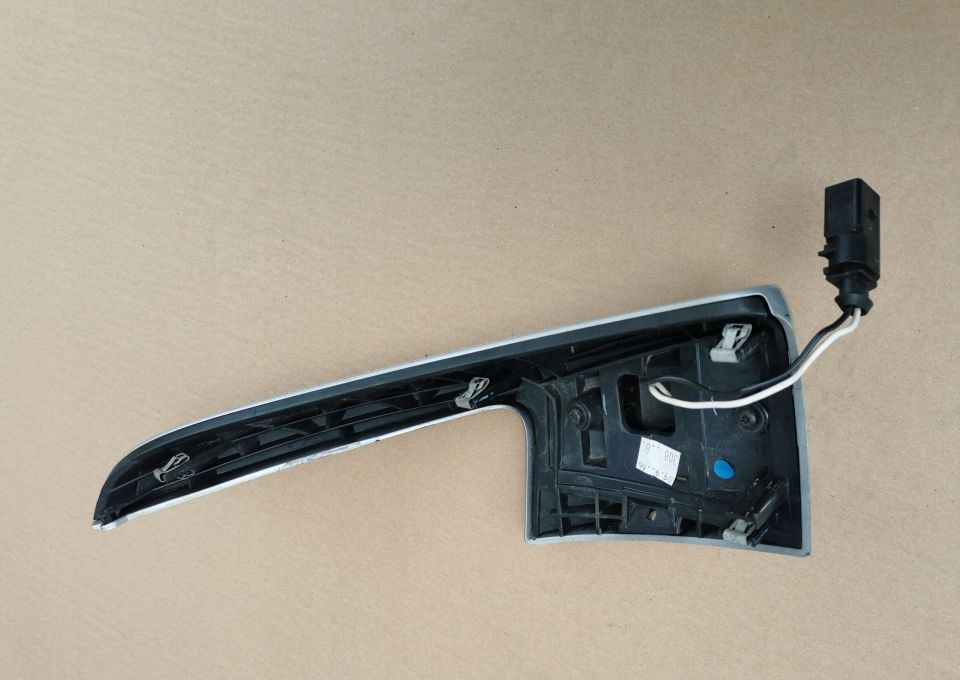 KIERUNKOWSKAZ VOLVO FM 82462033 RH. E6. - Turn signal for Truck: picture 2 KIERUNKOWSKAZ VOLVO FM 82462033 RH. E6. - Turn signal for Truck: picture 2