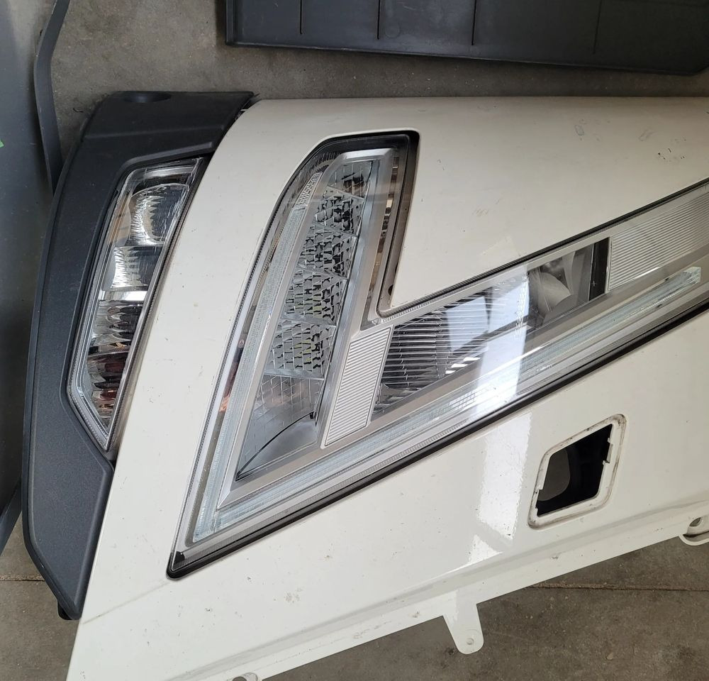 LAMPA GARNEK ZDERZAK VOLVO FH5 PRAWA ORYGINAŁ CHWALIM116 - Lights/ Lighting for Truck: picture 3 LAMPA GARNEK ZDERZAK VOLVO FH5 PRAWA ORYGINAŁ CHWALIM116 - Lights/ Lighting for Truck: picture 3