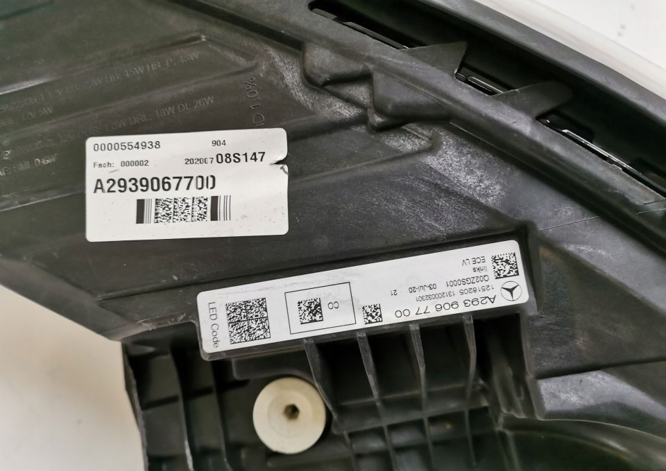 LAMPA MERCEDES EQC A 2939067700 ORYGINAŁ - Headlight: picture 3 LAMPA MERCEDES EQC A 2939067700 ORYGINAŁ - Headlight: picture 3