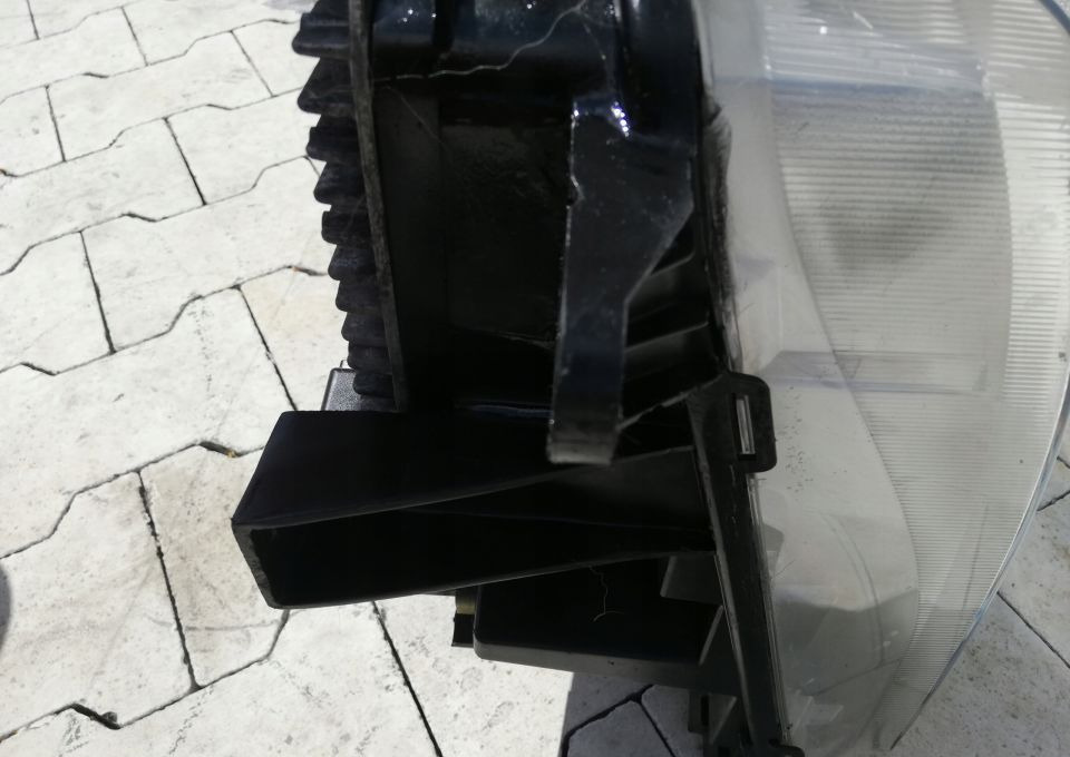 LAMPA VOLVO FH4 FH 4 FM RH ORYGINAŁ - Headlight for Truck: picture 4 LAMPA VOLVO FH4 FH 4 FM RH ORYGINAŁ - Headlight for Truck: picture 4