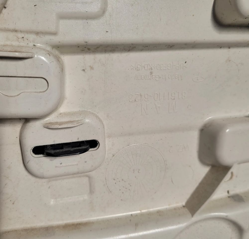 MASKA ATRAPA MAN TGL NM. ORYGINAŁ 81.61110-6123 CHWALIM116 - Hood for Truck: picture 4 MASKA ATRAPA MAN TGL NM. ORYGINAŁ 81.61110-6123 CHWALIM116 - Hood for Truck: picture 4