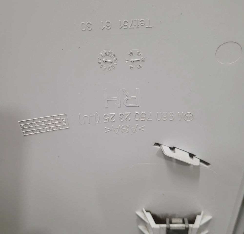 POLIK OWIEWKA MERCEDES ACTROS MP4 MP5 ORYGINAŁ RH/LH - Body and exterior for Truck: picture 4 POLIK OWIEWKA MERCEDES ACTROS MP4 MP5 ORYGINAŁ RH/LH - Body and exterior for Truck: picture 4