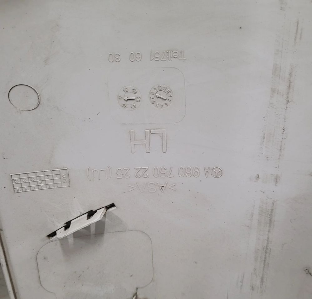 POLIK OWIEWKA MERCEDES ACTROS MP4 MP5 ORYGINAŁ RH/LH - Body and exterior for Truck: picture 5 POLIK OWIEWKA MERCEDES ACTROS MP4 MP5 ORYGINAŁ RH/LH - Body and exterior for Truck: picture 5