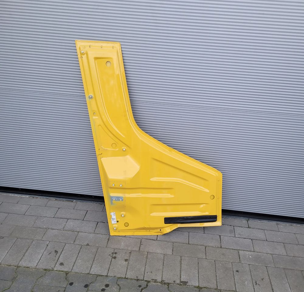 PRZEDŁUŻENIE DRZWI DAF XG PRAWE USZKODZONE CHWALIM116 - Door and parts for Truck: picture 3 PRZEDŁUŻENIE DRZWI DAF XG PRAWE USZKODZONE CHWALIM116 - Door and parts for Truck: picture 3