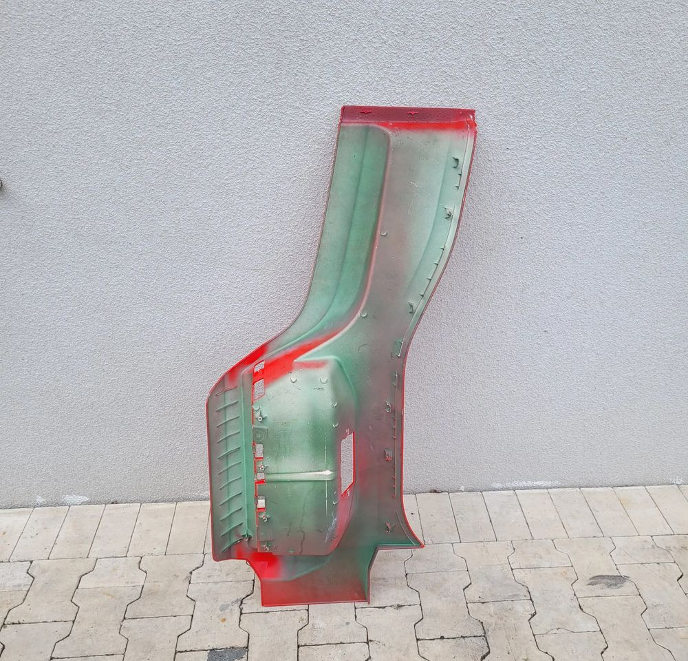 STOPNICA DAF XG LEWE ORYGINAL 2249082 - Footstep for Truck: picture 3 STOPNICA DAF XG LEWE ORYGINAL 2249082 - Footstep for Truck: picture 3