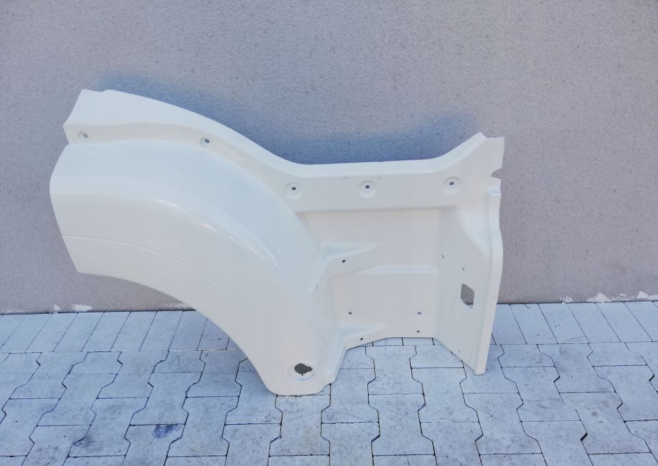 STOPNICA MAN TGS TGA ROBOCZY WASKA KABINA RH. - Footstep for Truck: picture 1 STOPNICA MAN TGS TGA ROBOCZY WASKA KABINA RH. - Footstep for Truck: picture 1