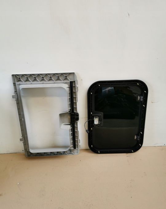 SZYBERDACH IVECO STRALIS TRAKKER EUROCARGO ELEKTRYTCZNY ORYGINAŁ - Body and exterior for Truck: picture 1 SZYBERDACH IVECO STRALIS TRAKKER EUROCARGO ELEKTRYTCZNY ORYGINAŁ - Body and exterior for Truck: picture 1