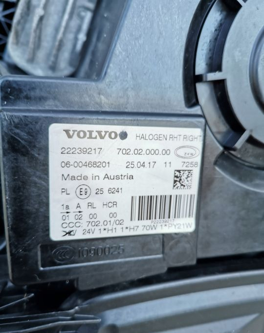 Volvo OE 22239217 reflektor lampa PRAWA ORYGINAL - Headlight for Truck: picture 5 Volvo OE 22239217 reflektor lampa PRAWA ORYGINAL - Headlight for Truck: picture 5