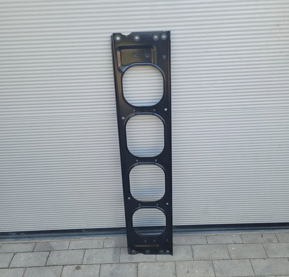 WAZMOCNIENIE POPRZECZNICA VOLVO FH4 FH5 NOWY ORYGINAŁ 21825534 - Body and exterior for Truck: picture 2 WAZMOCNIENIE POPRZECZNICA VOLVO FH4 FH5 NOWY ORYGINAŁ 21825534 - Body and exterior for Truck: picture 2