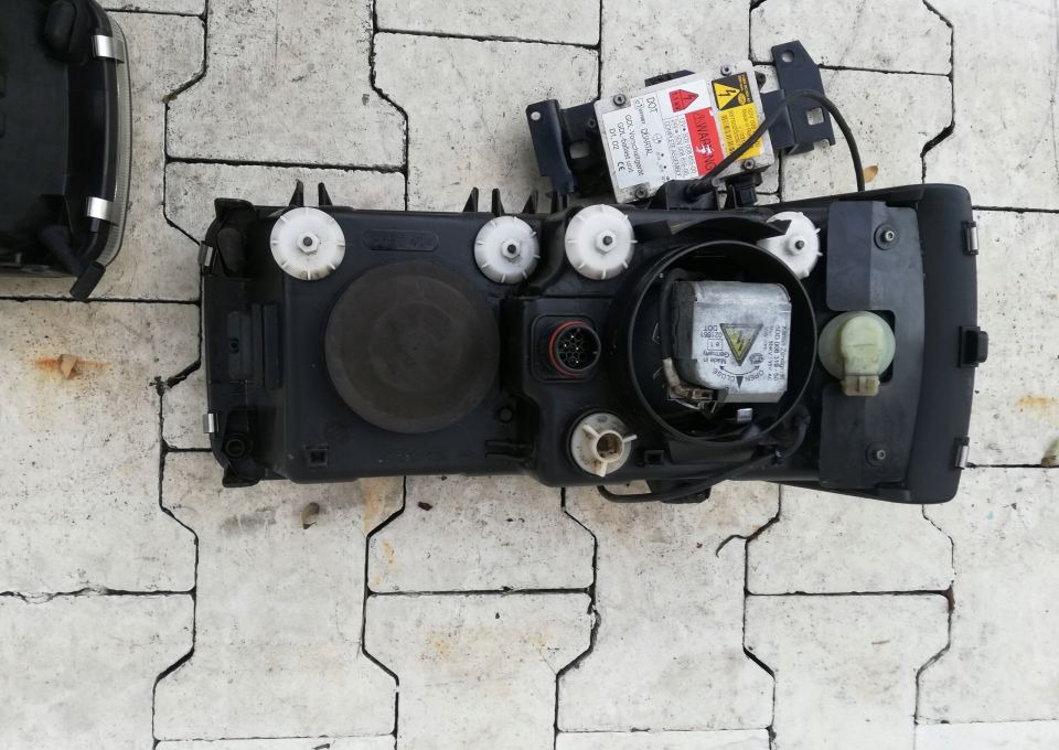 XENONY KOMPLET DAF XF 105 ORYGINAŁ - Headlight for Truck: picture 4 XENONY KOMPLET DAF XF 105 ORYGINAŁ - Headlight for Truck: picture 4