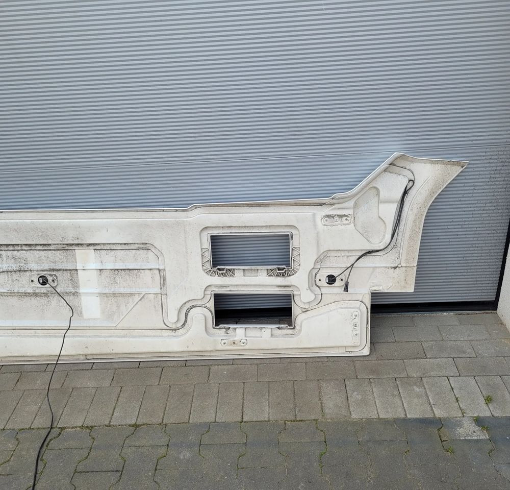 ZABUDOWA MIEDZYOSIOWA DAF XG ORYGINAŁ LH NIE MALOWANY - Body and exterior for Truck: picture 4 ZABUDOWA MIEDZYOSIOWA DAF XG ORYGINAŁ LH NIE MALOWANY - Body and exterior for Truck: picture 4