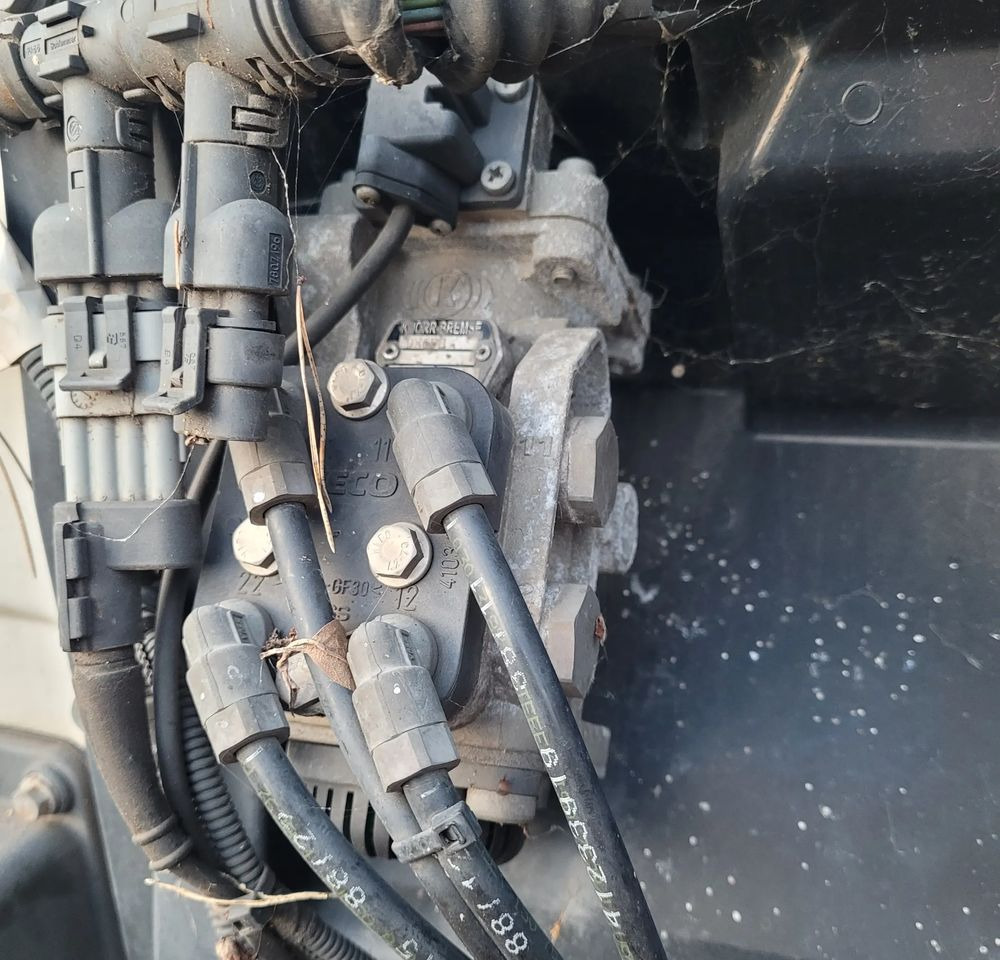 ZAWÓR HAMULCA IVECO KNORR DX60B ORYGINAŁ CHWALIM116 - Brake valve for Truck: picture 1 ZAWÓR HAMULCA IVECO KNORR DX60B ORYGINAŁ CHWALIM116 - Brake valve for Truck: picture 1