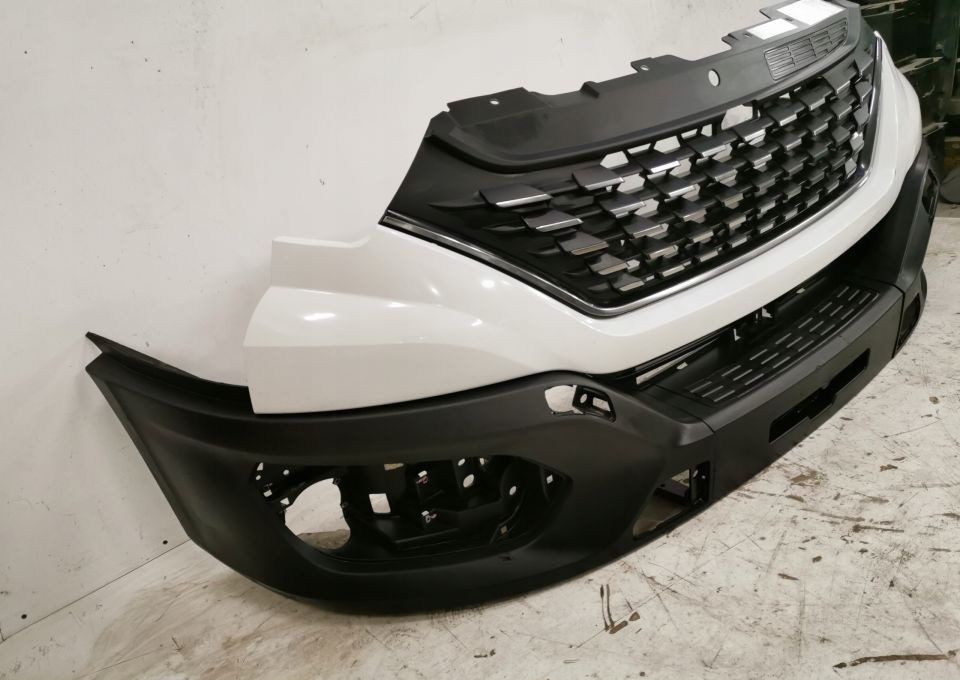 ZDERZAK GRILL IVECO DAYLY NOWY MODEL 2019r - Bumper for Commercial vehicle: picture 3 ZDERZAK GRILL IVECO DAYLY NOWY MODEL 2019r - Bumper for Commercial vehicle: picture 3