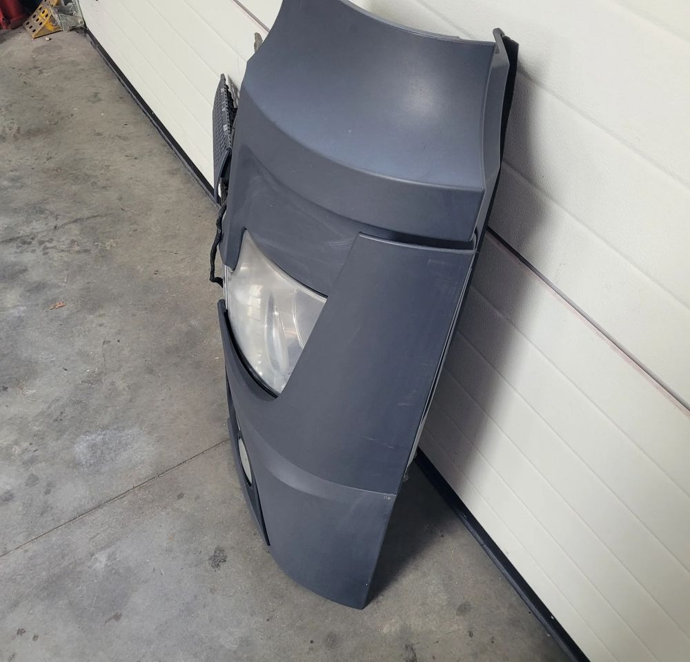 ZDERZAK MERCEDES ACTROS MP4 LEWY - Bumper for Truck: picture 2 ZDERZAK MERCEDES ACTROS MP4 LEWY - Bumper for Truck: picture 2
