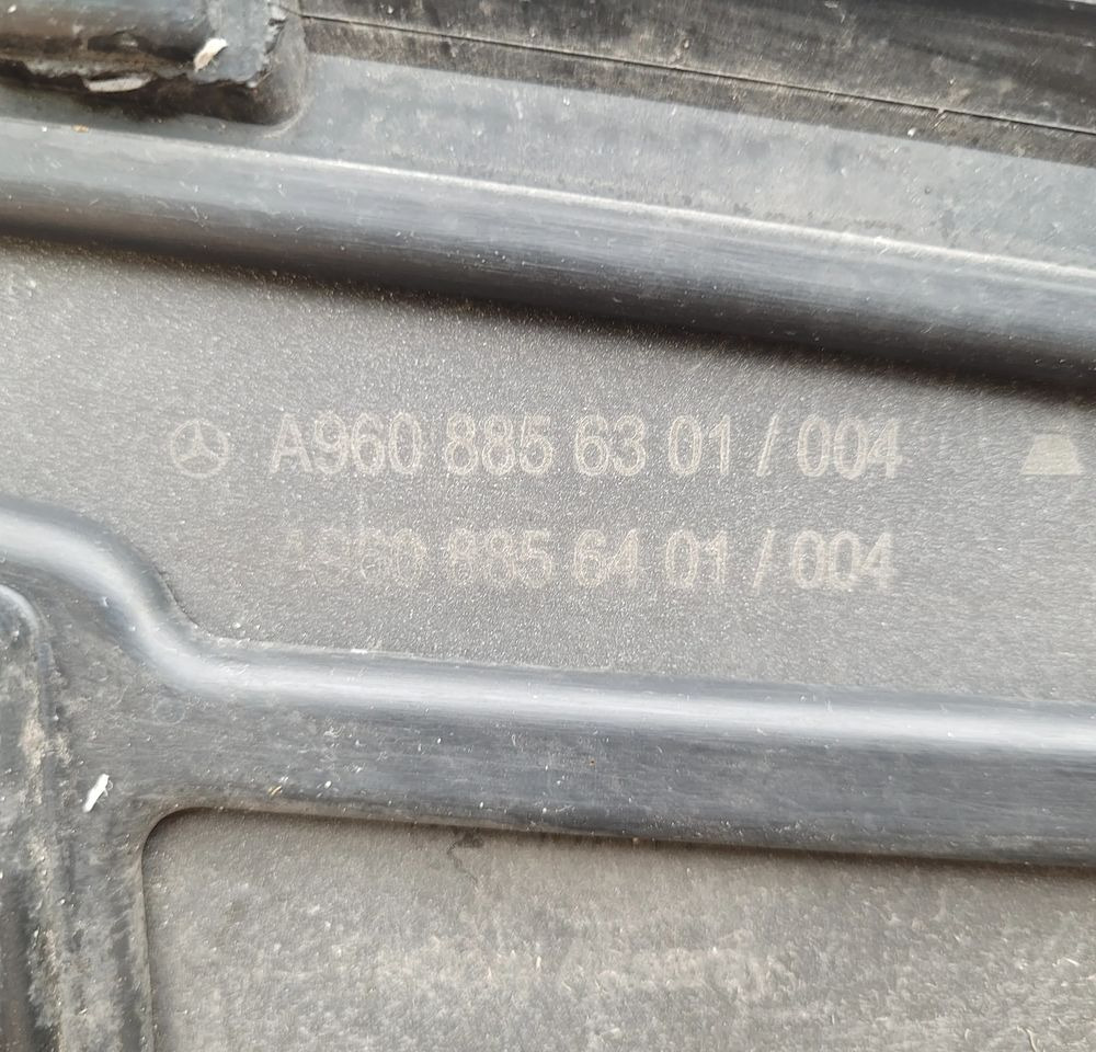 ZDERZAK MERCEDES ACTROS MP4 MP5 ORYGINAŁ A9608856301 CHWALIM116 - Bumper for Truck: picture 5 ZDERZAK MERCEDES ACTROS MP4 MP5 ORYGINAŁ A9608856301 CHWALIM116 - Bumper for Truck: picture 5