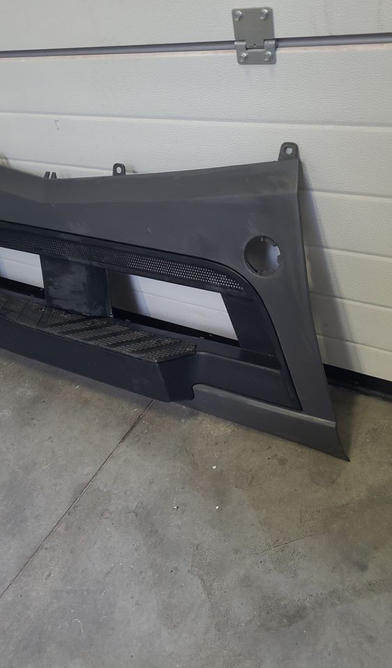 ZDERZAK MERCEDES ACTROS MP4 ORYGINAŁ - Bumper for Truck: picture 3 ZDERZAK MERCEDES ACTROS MP4 ORYGINAŁ - Bumper for Truck: picture 3