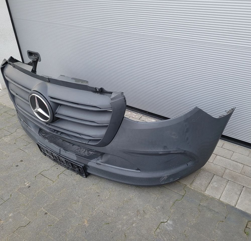 ZDERZAK MERCEDES E SPRINTER W907 - Bumper for Commercial vehicle: picture 3 ZDERZAK MERCEDES E SPRINTER W907 - Bumper for Commercial vehicle: picture 3