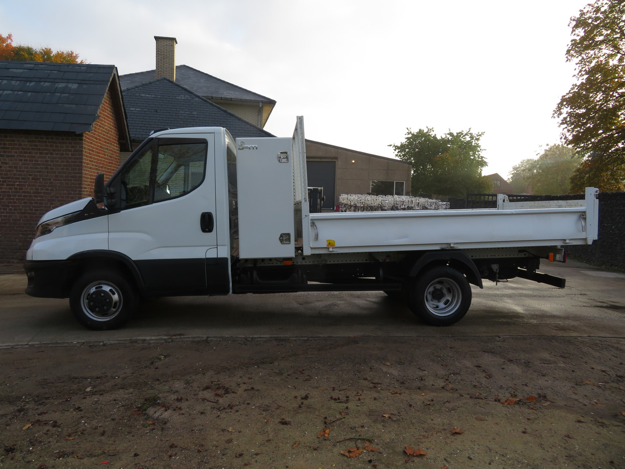 Iveco Daily 35C16 3.0 - L3 - Kipper - Tipper van: picture 4 Iveco Daily 35C16 3.0 - L3 - Kipper - Tipper van: picture 4