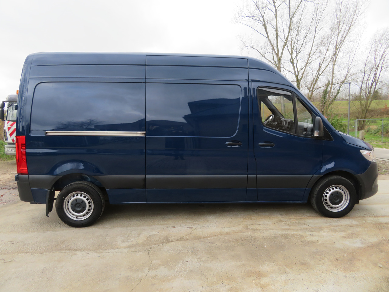 Small van Mercedes-Benz Sprinter 311CDi: picture 8 Small van Mercedes-Benz Sprinter 311CDi: picture 8