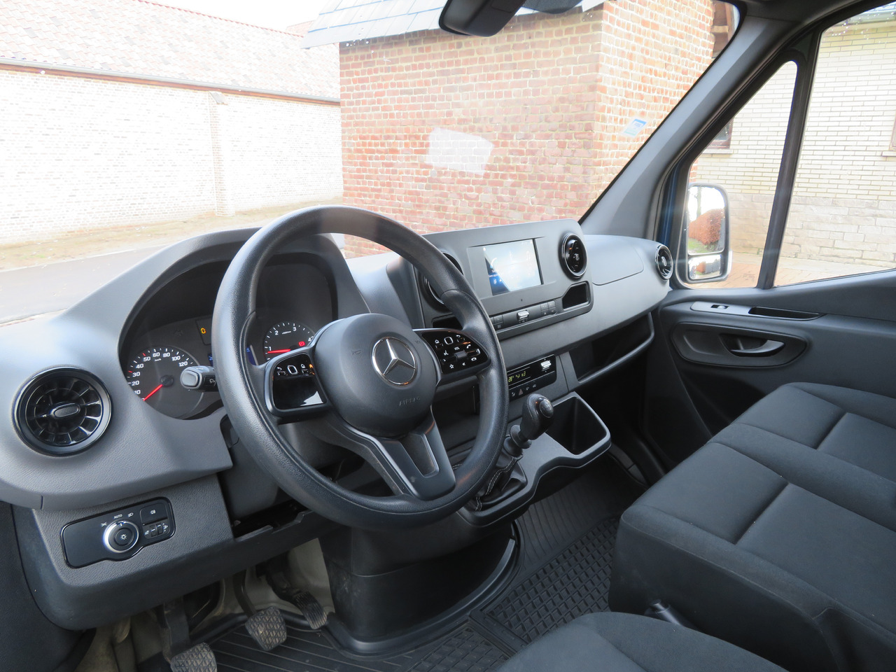 Small van Mercedes-Benz Sprinter 311CDi: picture 11 Small van Mercedes-Benz Sprinter 311CDi: picture 11