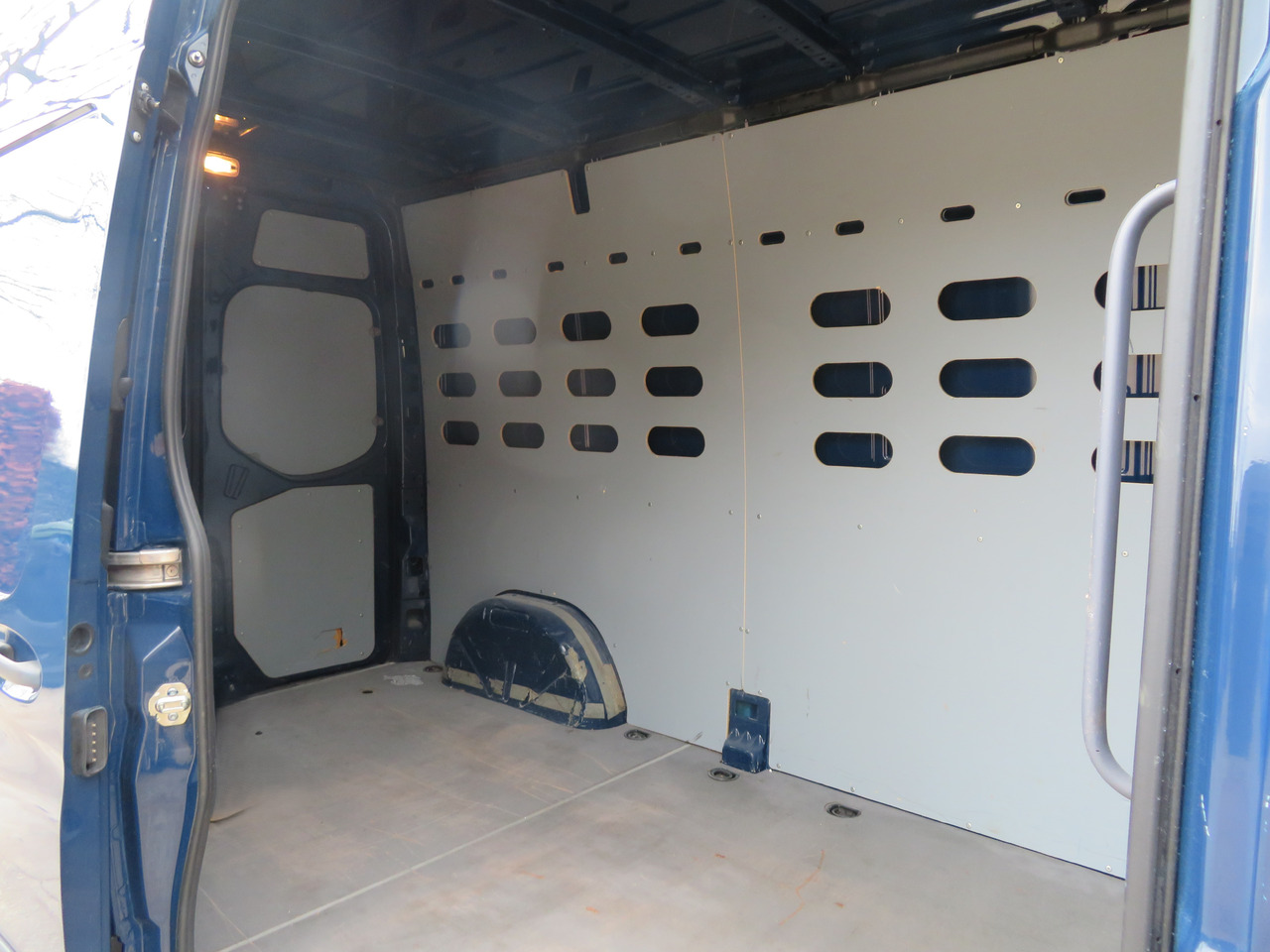 Small van Mercedes-Benz Sprinter 311CDi: picture 9 Small van Mercedes-Benz Sprinter 311CDi: picture 9