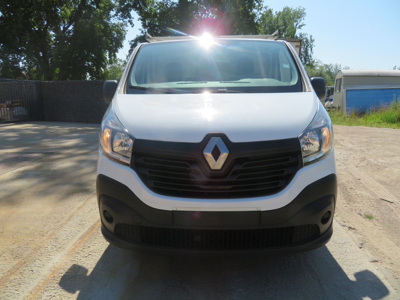 Renault Trafic 1.6dCi Grand Confort - L2H1 - Small van: picture 2 Renault Trafic 1.6dCi Grand Confort - L2H1 - Small van: picture 2