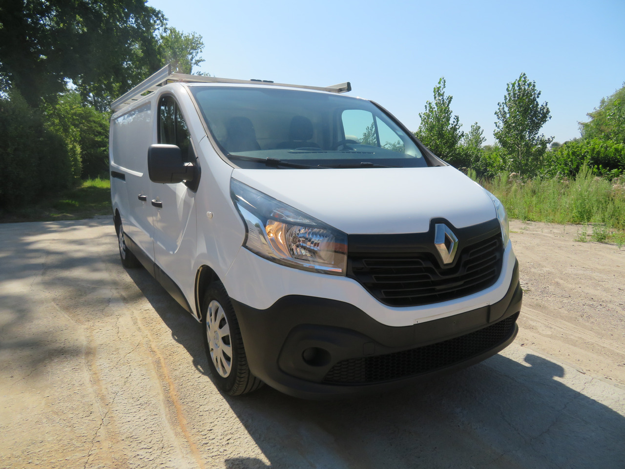 Renault Trafic 1.6dCi Grand Confort - L2H1 - Small van: picture 1 Renault Trafic 1.6dCi Grand Confort - L2H1 - Small van: picture 1