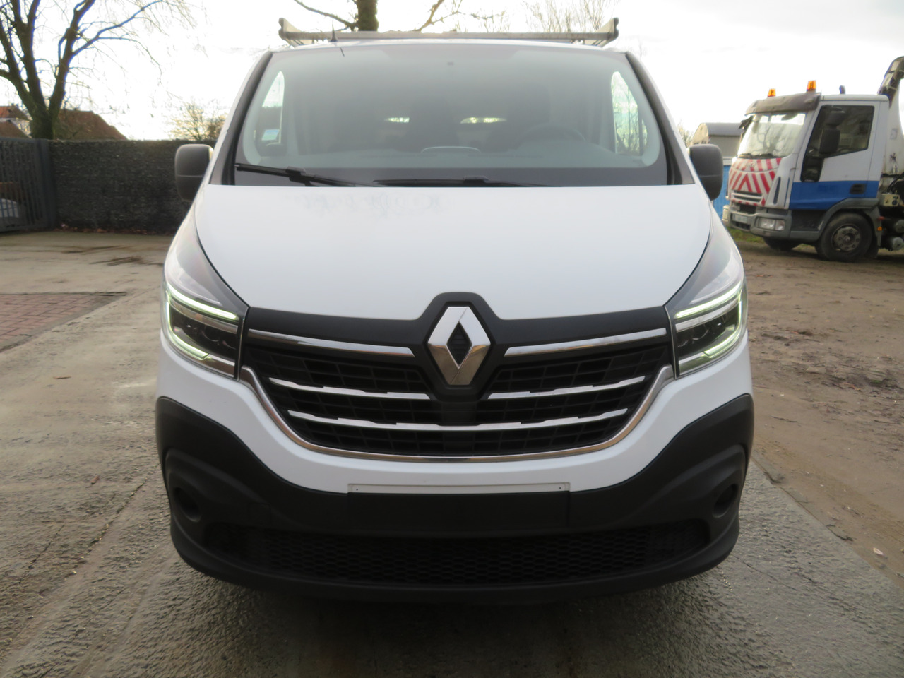 Renault Trafic 2.0dCi Grand Confort - L2H1 - Small van: picture 2 Renault Trafic 2.0dCi Grand Confort - L2H1 - Small van: picture 2