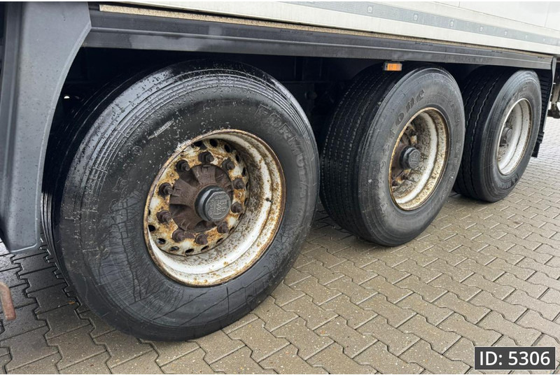 Krone SD / Carrier Vector 1550 / Palletbox / BPW Disk - Refrigerator semi-trailer: picture 5 Krone SD / Carrier Vector 1550 / Palletbox / BPW Disk - Refrigerator semi-trailer: picture 5