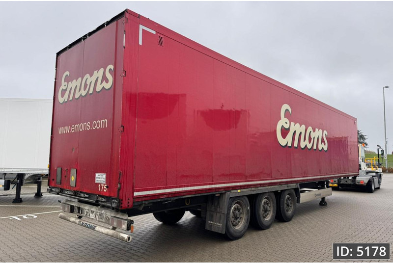 Krone SD / Disk brakes / Double stock - Closed box semi-trailer: picture 3 Krone SD / Disk brakes / Double stock - Closed box semi-trailer: picture 3