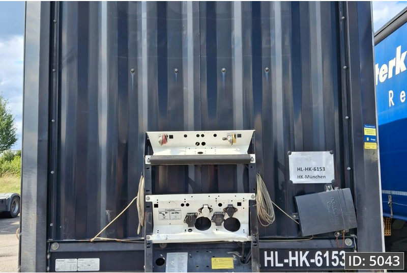Krone SD / Disk brakes - Curtainsider semi-trailer: picture 2 Krone SD / Disk brakes - Curtainsider semi-trailer: picture 2