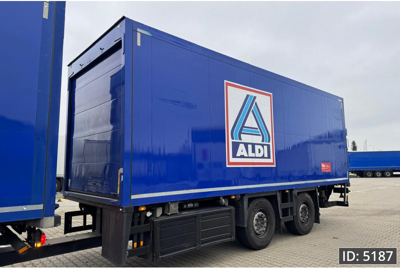 Mercedes-Benz Antos 2736 Day Cab, Euro 6, + Schmitz / Durchladbar / Carrier / 92m3 - Refrigerator truck: picture 2 Mercedes-Benz Antos 2736 Day Cab, Euro 6, + Schmitz / Durchladbar / Carrier / 92m3 - Refrigerator truck: picture 2