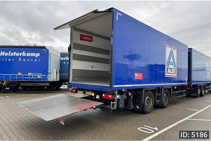 Mercedes-Benz Antos 2736 Day Cab, Euro 6, + Schmitz / Durchladbar / Carrier / 92m3 - Refrigerator truck: picture 4 Mercedes-Benz Antos 2736 Day Cab, Euro 6, + Schmitz / Durchladbar / Carrier / 92m3 - Refrigerator truck: picture 4