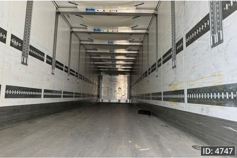 Schmitz Cargobull SCB*S3 SLXe400 / Double stock / Huckepack / 4 pcs - Refrigerator semi-trailer: picture 5 Schmitz Cargobull SCB*S3 SLXe400 / Double stock / Huckepack / 4 pcs - Refrigerator semi-trailer: picture 5