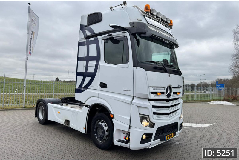 Mercedes-Benz Actros 1845 GigaSpace, Euro 6, / Standklima / 2 Tanks / Gigaspace / Mirrorcam - Tractor unit: picture 4 Mercedes-Benz Actros 1845 GigaSpace, Euro 6, / Standklima / 2 Tanks / Gigaspace / Mirrorcam - Tractor unit: picture 4