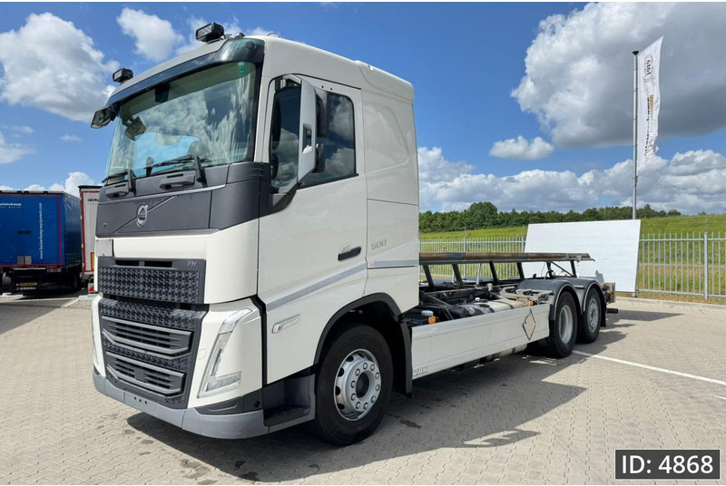 Volvo FH 500 Globetrotter, Euro 6, / 6x2 / Hydraulic body / frame 7.4 m / Tail lift - Container transporter/ Swap body truck: picture 1 Volvo FH 500 Globetrotter, Euro 6, / 6x2 / Hydraulic body / frame 7.4 m / Tail lift - Container transporter/ Swap body truck: picture 1