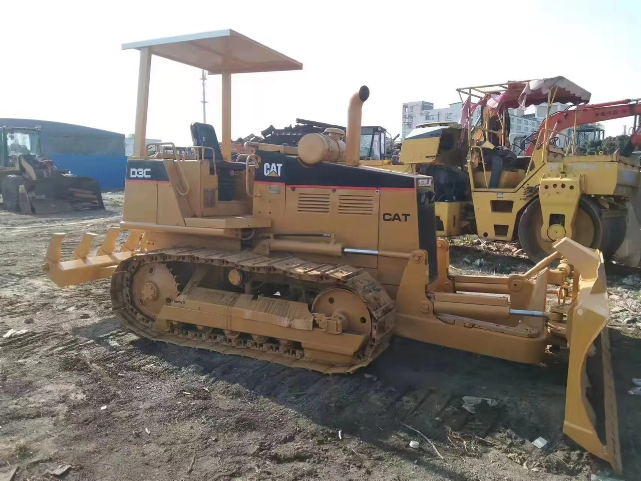 CAT D3C - Bulldozer: picture 3 CAT D3C - Bulldozer: picture 3