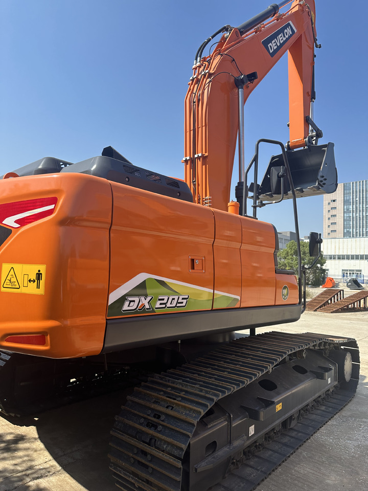 DOOSAN DX205  Crawler excavator Good condition - Crawler excavator: picture 5 DOOSAN DX205  Crawler excavator Good condition - Crawler excavator: picture 5