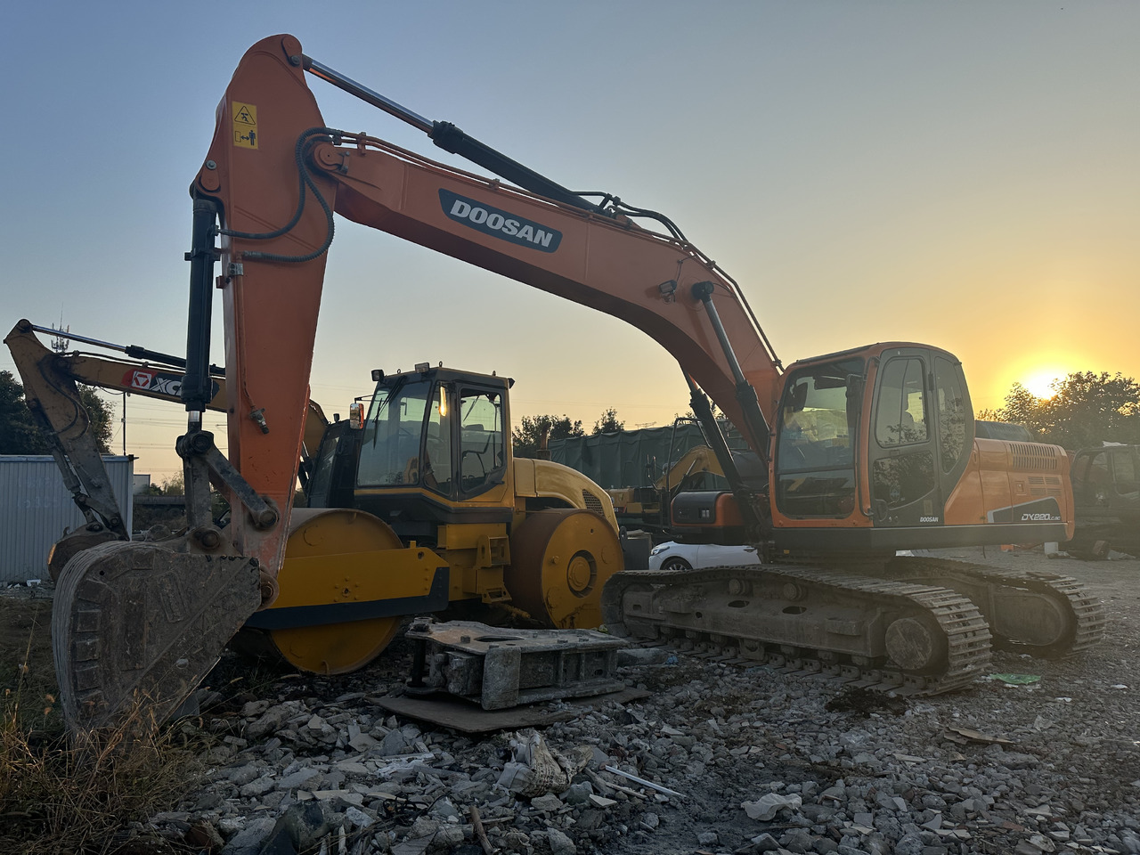 DOOSAN DX220  Crawler Excavator Good Condition - Crawler excavator: picture 5 DOOSAN DX220  Crawler Excavator Good Condition - Crawler excavator: picture 5