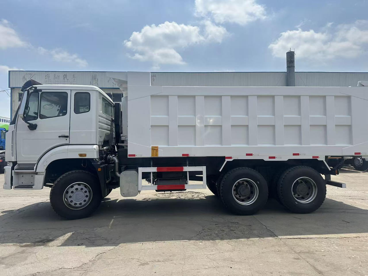 Howo HaoHan Dump Truck 6*4 Click Here for Discount - Tipper: picture 5 Howo HaoHan Dump Truck 6*4 Click Here for Discount - Tipper: picture 5