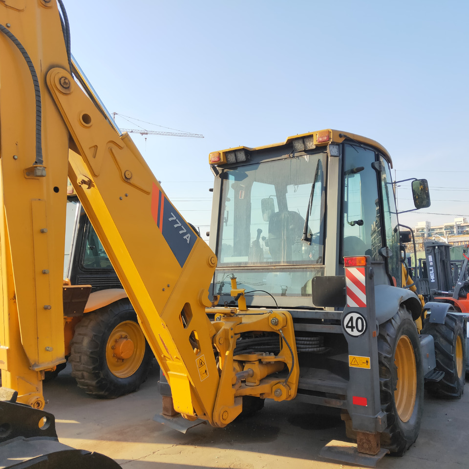 LIUGONG - Backhoe loader: picture 4 LIUGONG - Backhoe loader: picture 4
