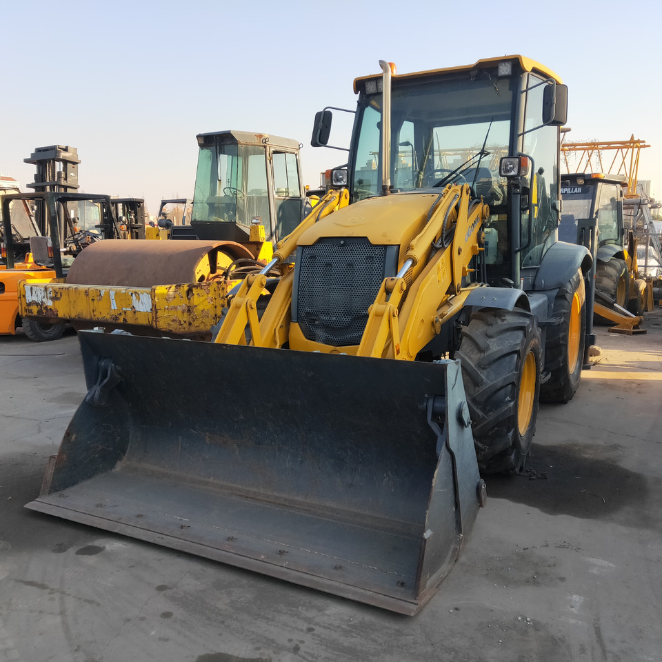 LIUGONG - Backhoe loader: picture 3 LIUGONG - Backhoe loader: picture 3
