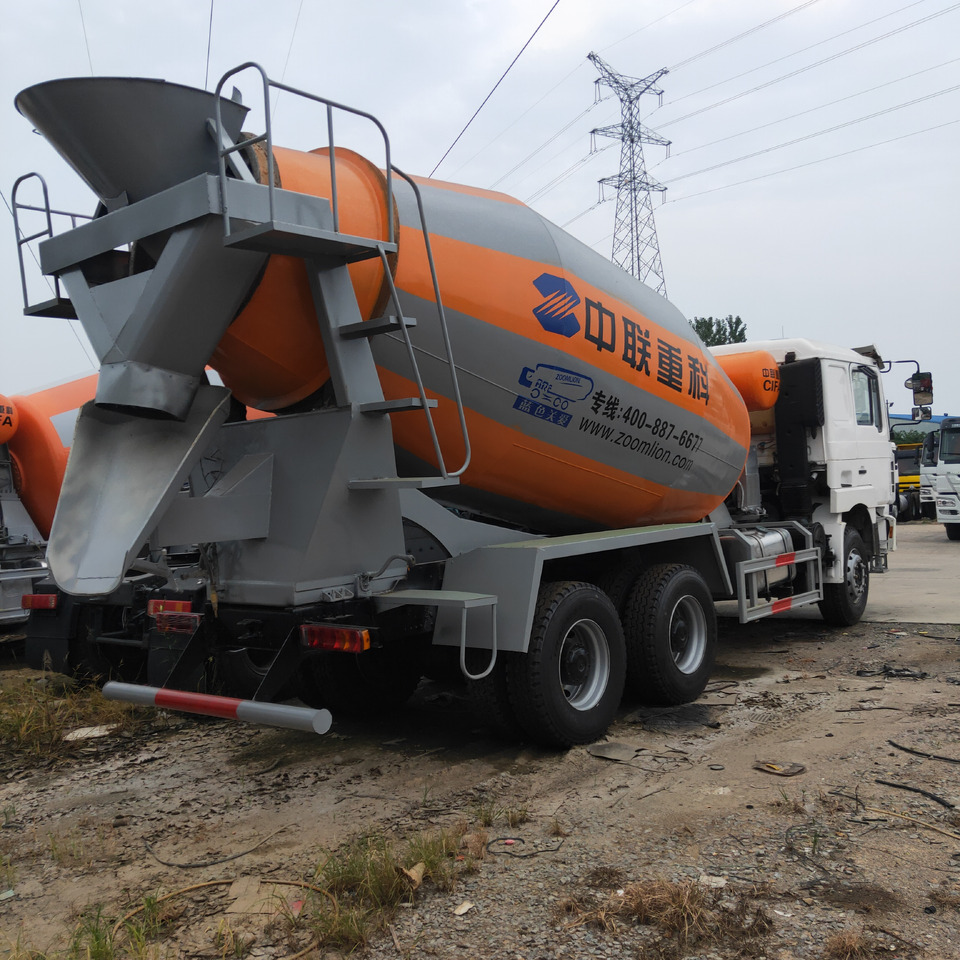 SHACMAN F3000 - Concrete mixer: picture 4 SHACMAN F3000 - Concrete mixer: picture 4