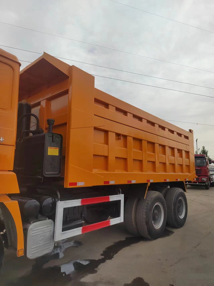 SHACMAN F3000 Dump Truck 6/4 - Tipper: picture 2 SHACMAN F3000 Dump Truck 6/4 - Tipper: picture 2