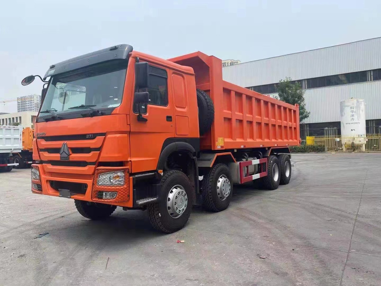 SINOTRUK HOWO 371 8X4 - Tipper: picture 5 SINOTRUK HOWO 371 8X4 - Tipper: picture 5