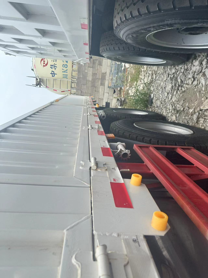 SINOTRUK HOWO 375 8X4 12TONS CLICK HERE FOR DISCOUNT - Crane truck: picture 5 SINOTRUK HOWO 375 8X4 12TONS CLICK HERE FOR DISCOUNT - Crane truck: picture 5